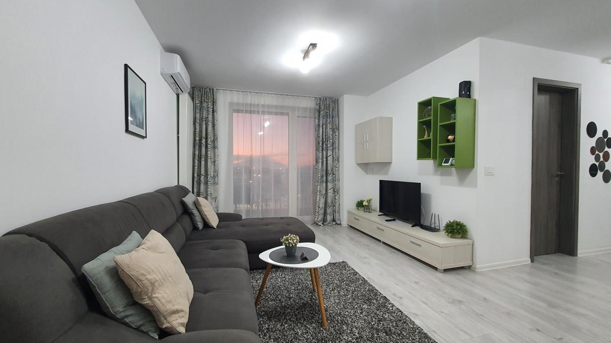 Green Apartment Coresi Brasov Exterior photo